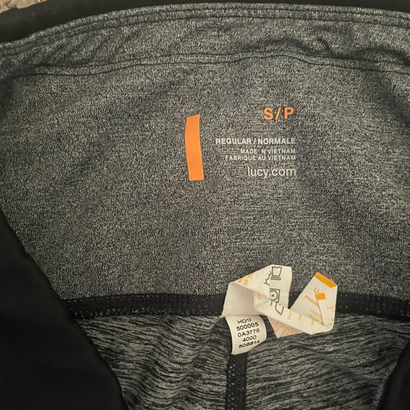 Lucy Black and Gray Two-Tone Active Wear Leggings - Picture 9 of 12